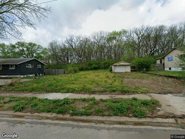 3634 kensington ave, kansas city,  MO 64128