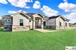 105 hondo ridge, la vernia,  TX 78121