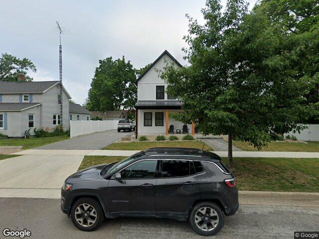 413 edgell st, south haven,  MI 49090