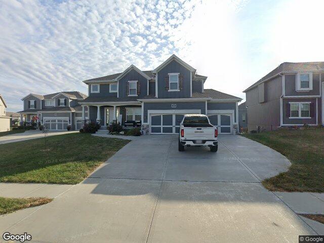 10409 n lister ct, kansas city,  MO 64156