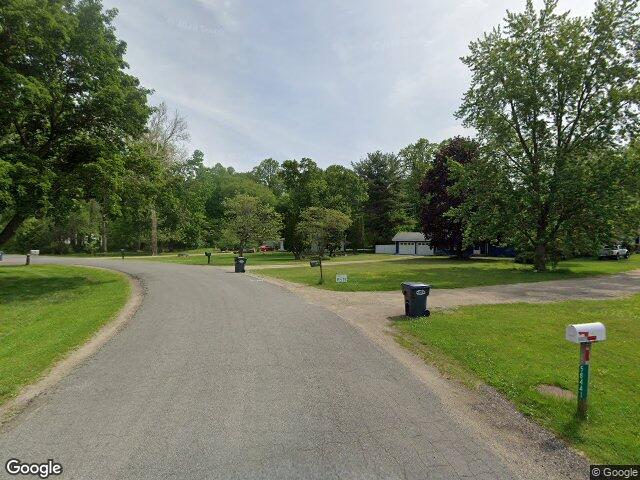 000 springdale, hartford,  MI 49057