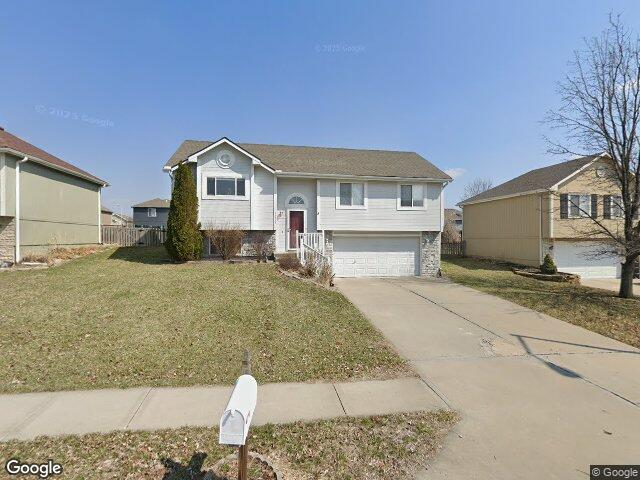 11433 n tennessee ave, kansas city,  MO 64157