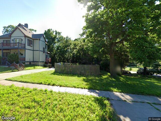 2105 n 10th st, kansas city,  KS 66104