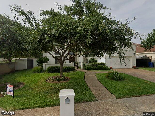 3302 hagen loop, laredo,  TX 78045