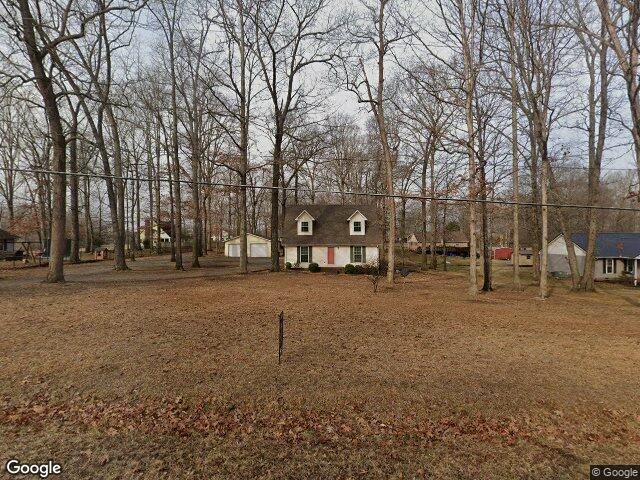 210 state ave, lawrenceburg,  TN 38464