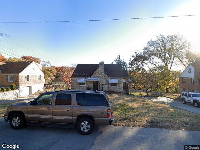3131 e barker cir, kansas city,  KS 66104