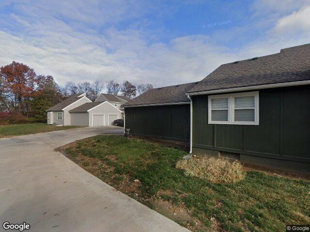 1108 nw 70th ct, kansas city,  MO 64118