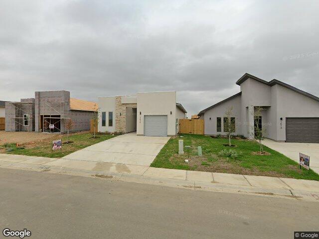 1414 el caporal dr, laredo,  TX 78043