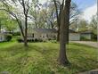 9804 holly st, kansas city,  MO 64114
