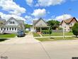 922 e ave nw, cedar rapids,  IA 52405