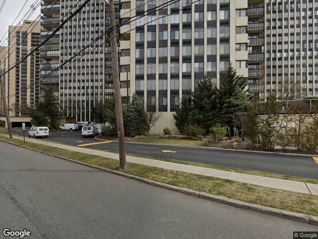 300 winston dr #c1601
                                ,Unit # C1601, cliffside park,  NJ 07010