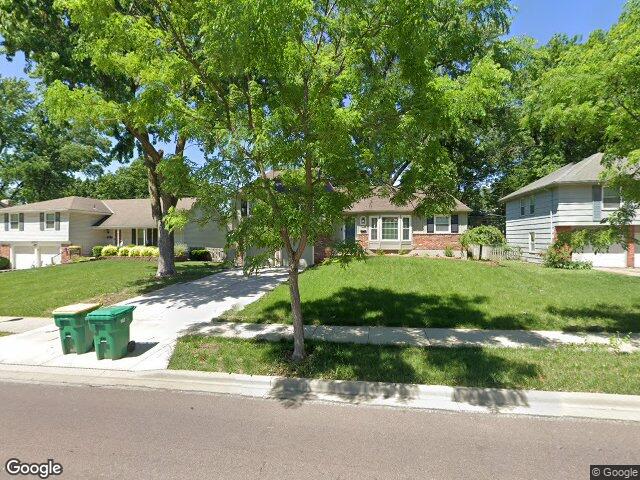 9224 switzer st, overland park,  KS 66214