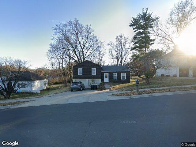 1519 ne englewood rd, kansas city,  MO 64118