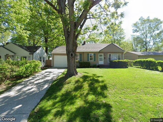 8339 madison ave, kansas city,  MO 64114