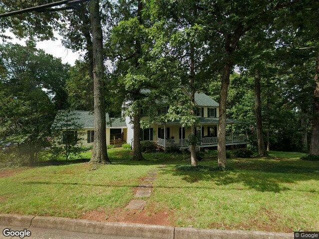8802 weir st, manassas,  VA 20110