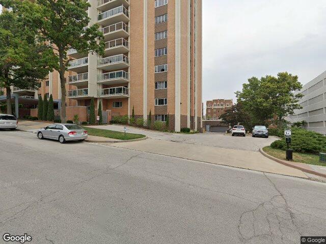 121 w 48th st #202
                                ,Unit Apt 202, kansas city,  MO 64112