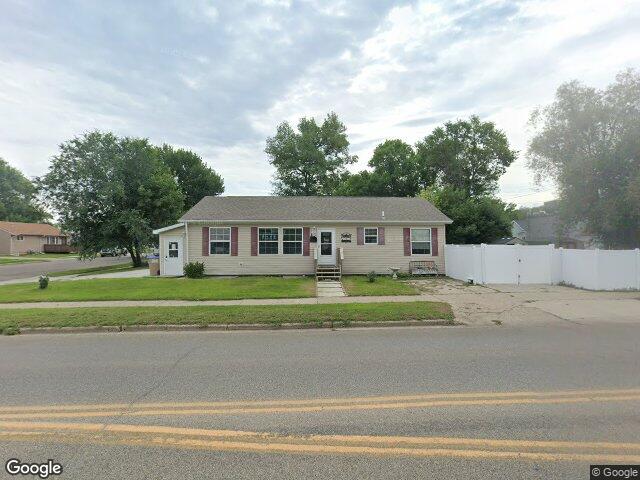 420 16th st nw, minot,  ND 58703