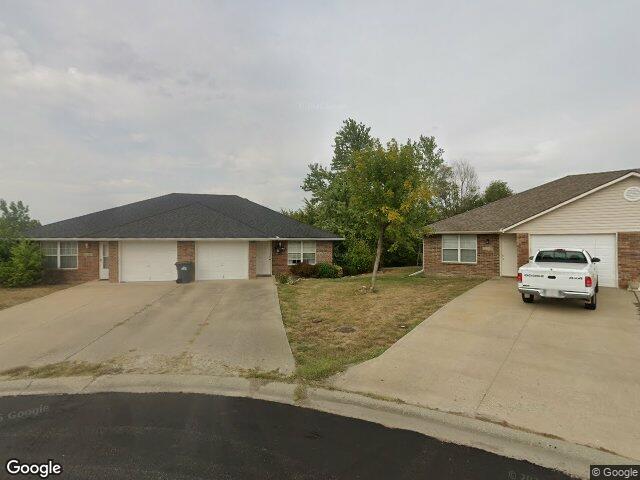 1258 nw woodbury ct, grain valley,  MO 64029