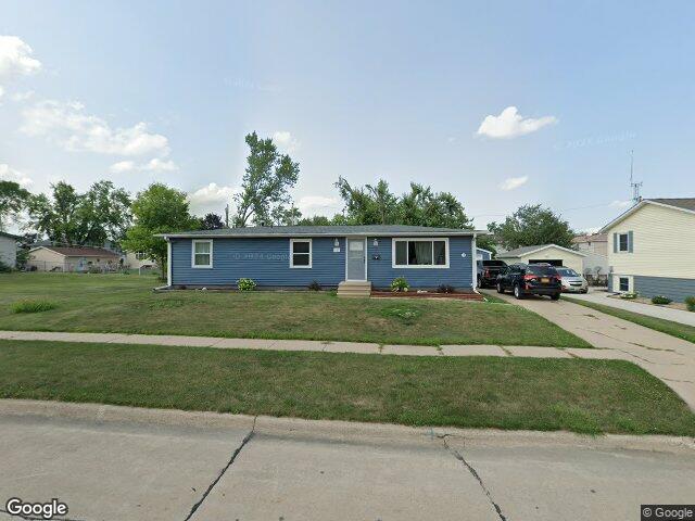 1026 eisenhower rd, hiawatha,  IA 52233
