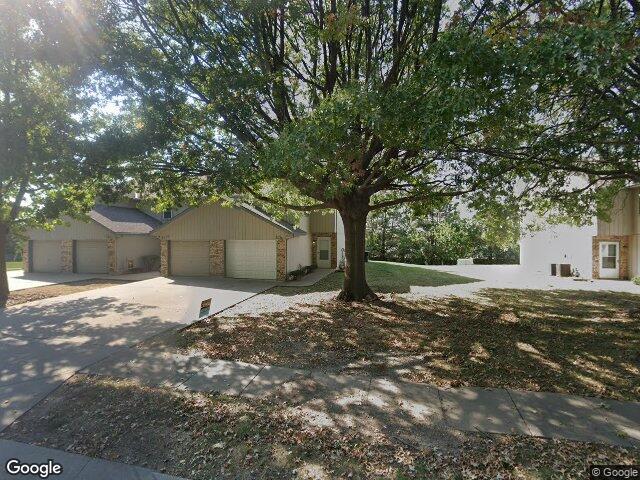 106 ne greystone dr, lees summit,  MO 64086