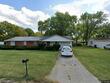 13 independence dr, belleville,  IL 62226