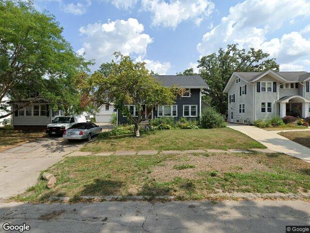 394 25th st se, cedar rapids,  IA 52403