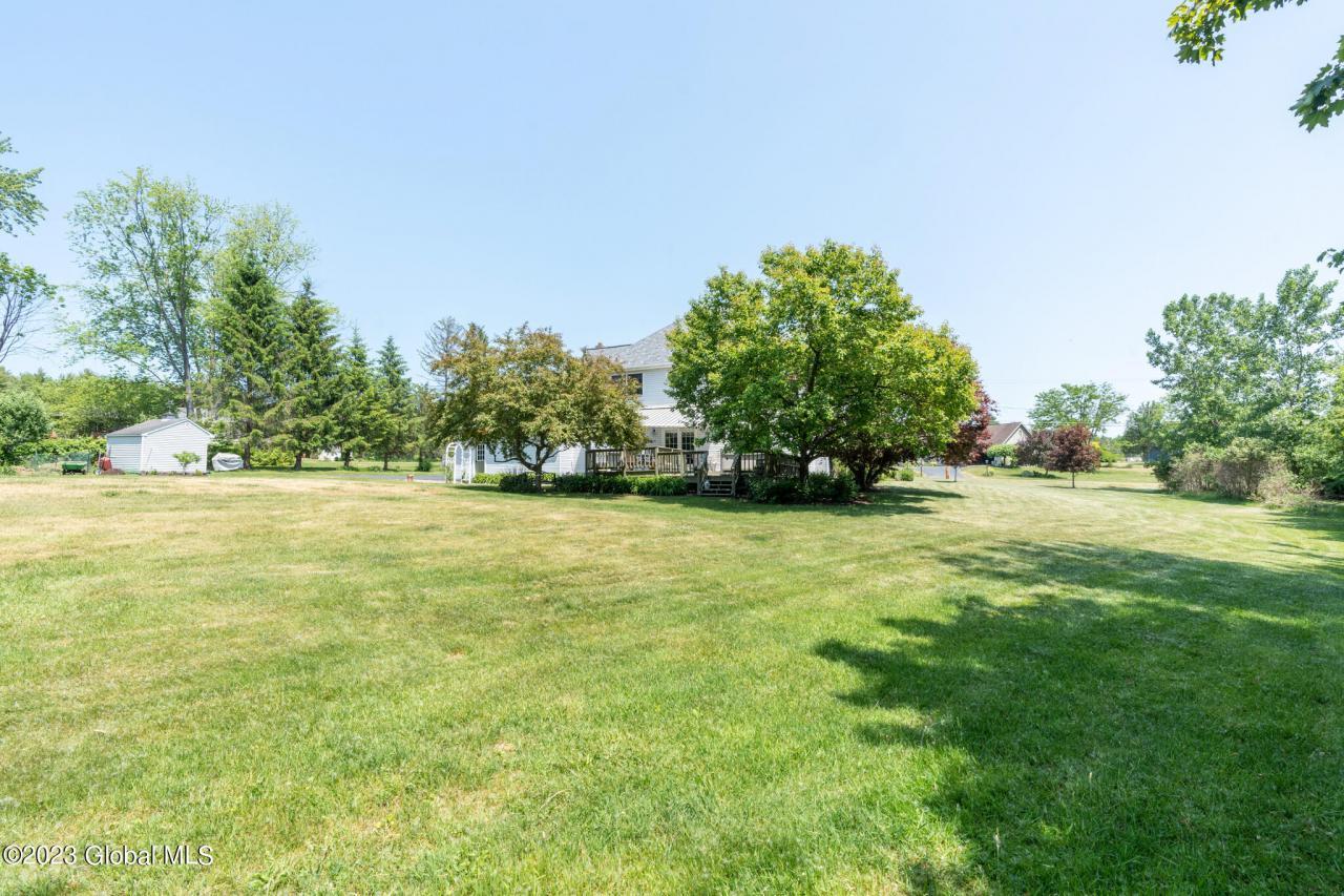 16 van voast ln, schenectady,  NY 12302