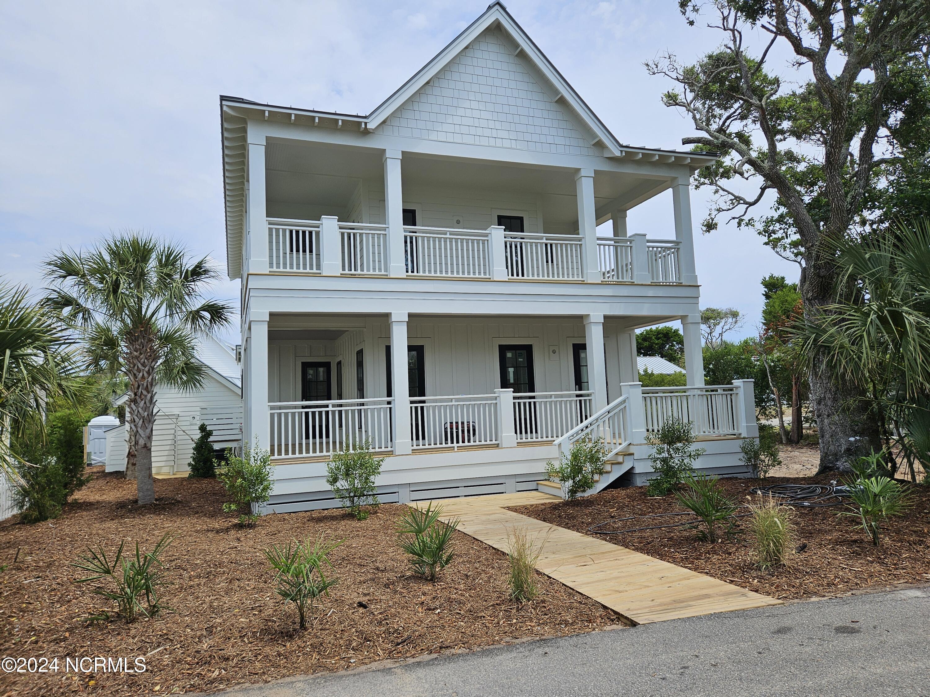 212 writers way, southport,  NC 28461