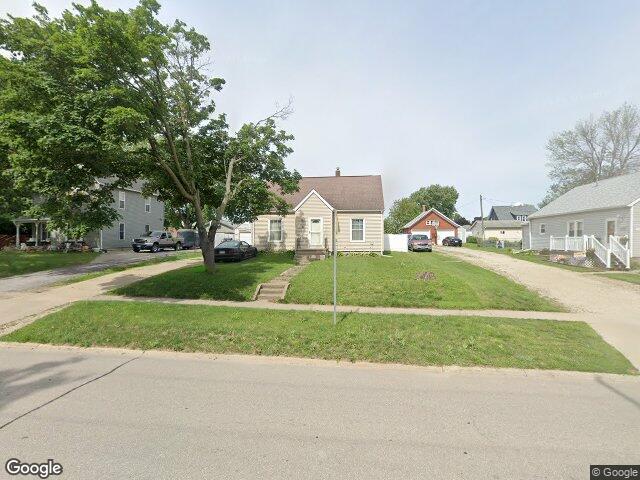 236 n main ave, alburnett,  IA 52202