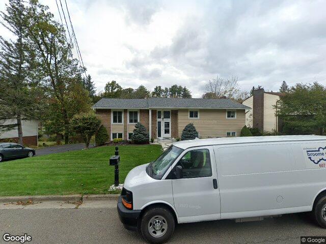 2309 hemlock ln, vestal,  NY 13850