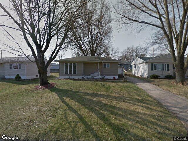 1101 dover st ne, cedar rapids,  IA 52402