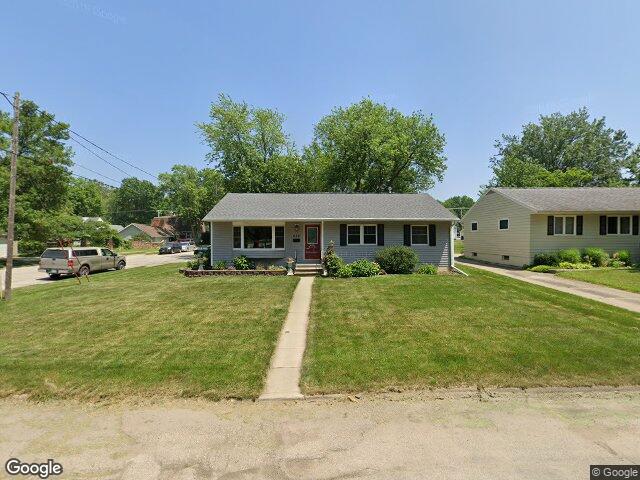 634 grant wood dr se, cedar rapids,  IA 52403