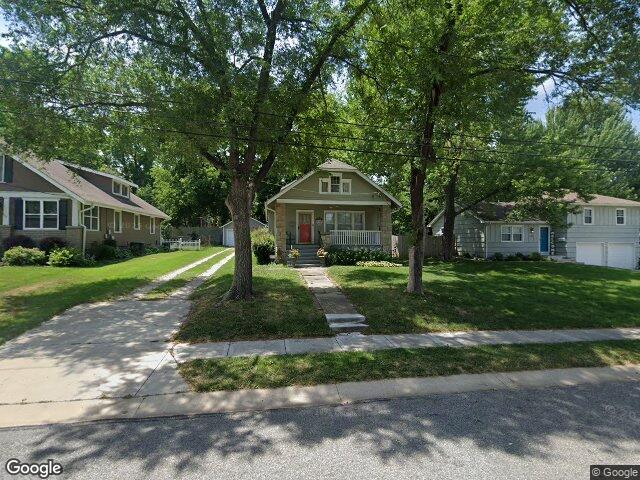 6420 floyd st, mission,  KS 66202