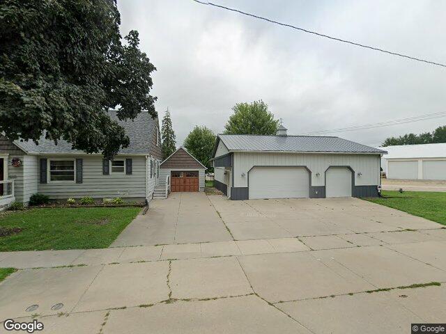 903 1st ave nw, mount vernon,  IA 52314
