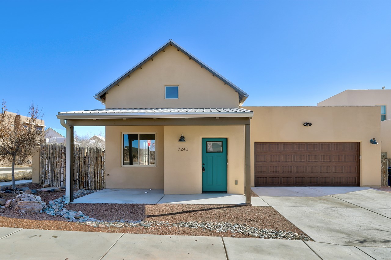 7241 arroyo central, santa fe,  NM 87507