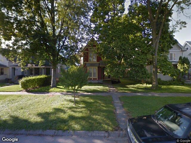1532 d ave ne, cedar rapids,  IA 52402