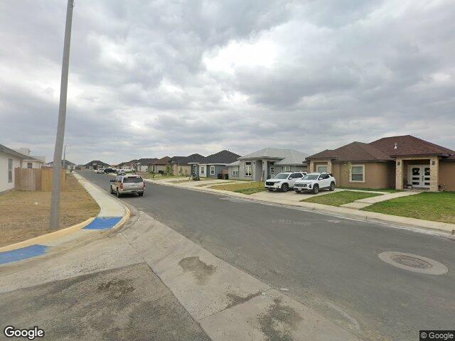 1825 tron ln, eagle pass,  TX 78852