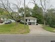 10719 hillcrest rd, kansas city,  MO 64134