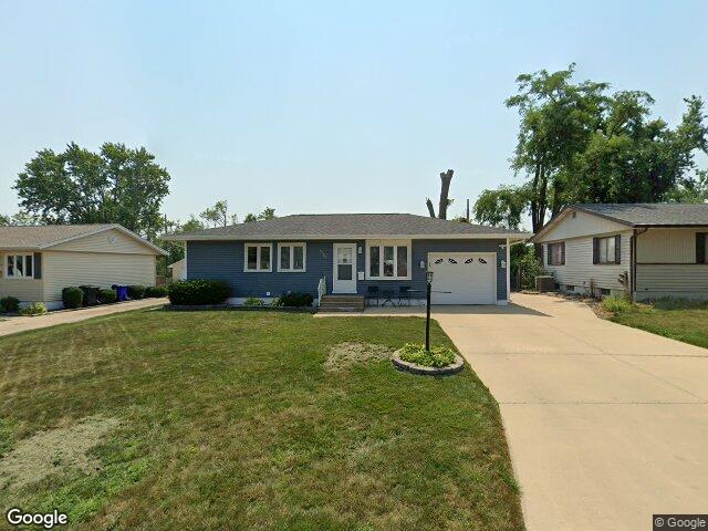 5101 kesler rd nw, cedar rapids,  IA 52405
