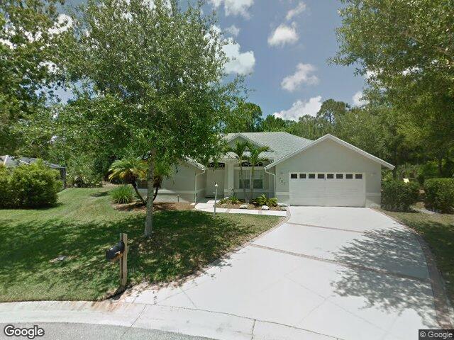 707 se pin oak ter, stuart,  FL 34997
