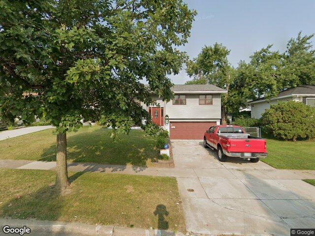 4409 pineview dr ne, cedar rapids,  IA 52402