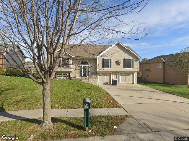 8820 ne 110th st, kansas city,  MO 64157