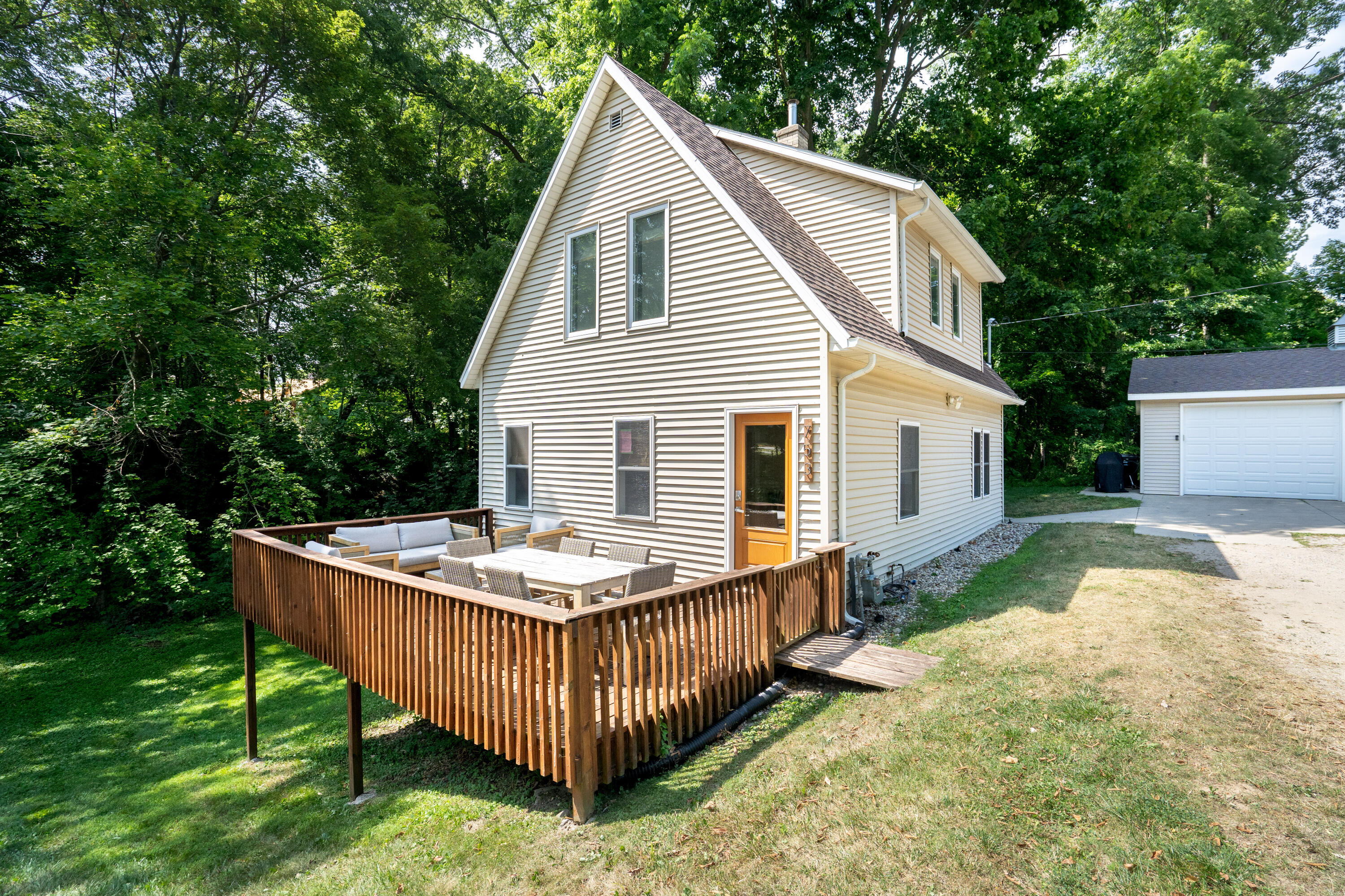 753 superior st, south haven,  MI 49090