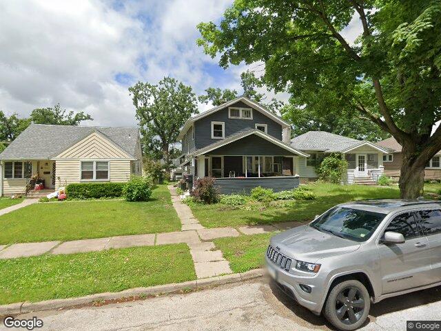 1047 daniels st ne, cedar rapids,  IA 52402