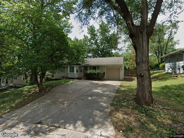 10206 white ave, kansas city,  MO 64134