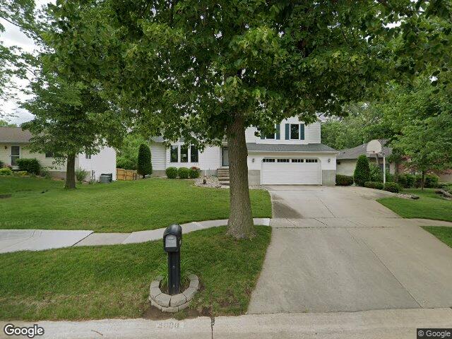 4000 richland dr nw, cedar rapids,  IA 52405