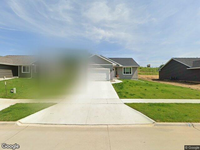 2124 shady grove rd sw, cedar rapids,  IA 52404
