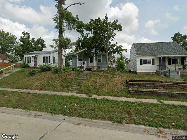 860 12th st ne, cedar rapids,  IA 52402