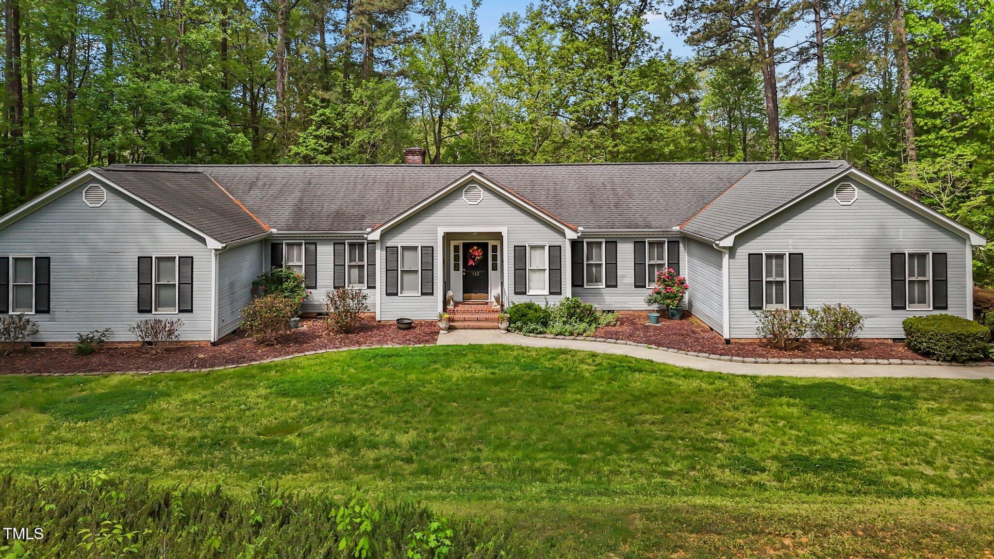 113 denard st, oxford,  NC 27565
