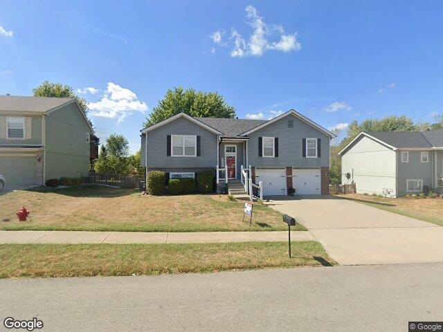 1302 sw cross creek dr, grain valley,  MO 64029